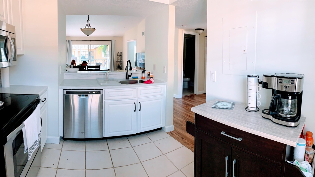 1140 Lake Shore Drive - Photo 4