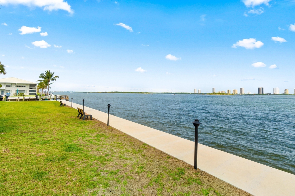 1140 Lake Shore Drive - Photo 13