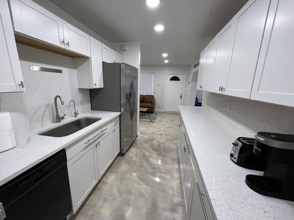 2648 Ne 15th Terrace - Photo 10