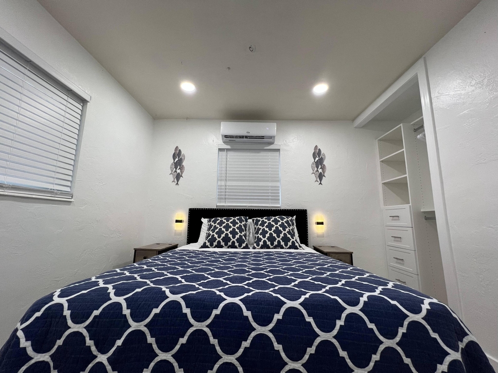 2648 Ne 15th Terrace - Photo 2