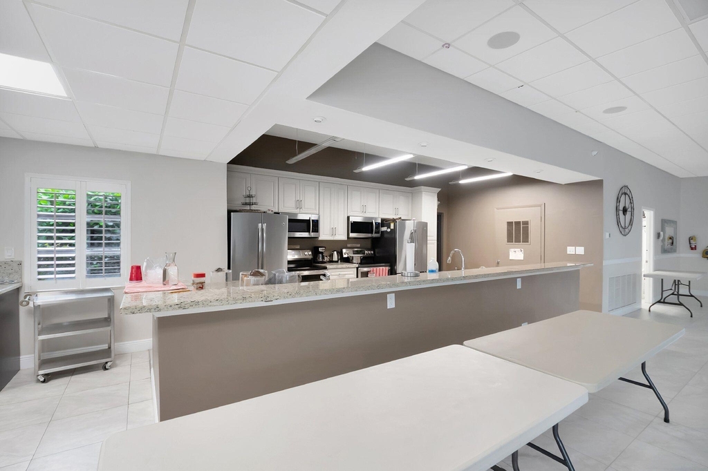 2340 Sw 22nd Avenue - Photo 32