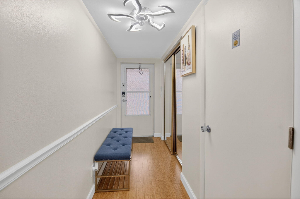 2340 Sw 22nd Avenue - Photo 4