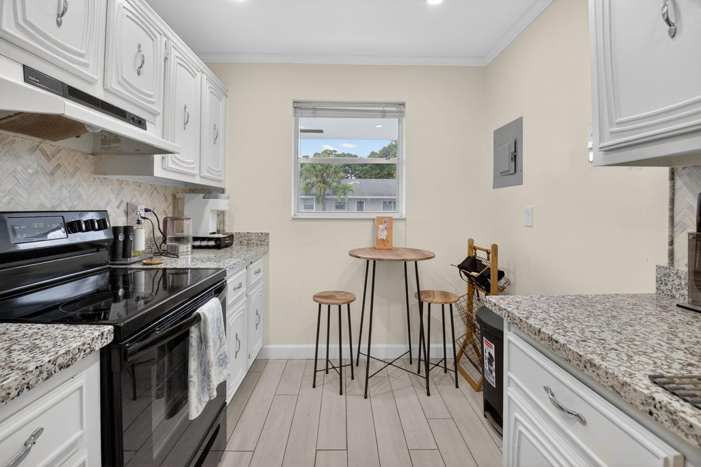 2340 Sw 22nd Avenue - Photo 15