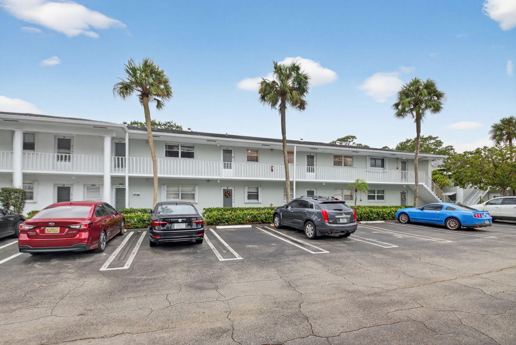 2340 Sw 22nd Avenue - Photo 1