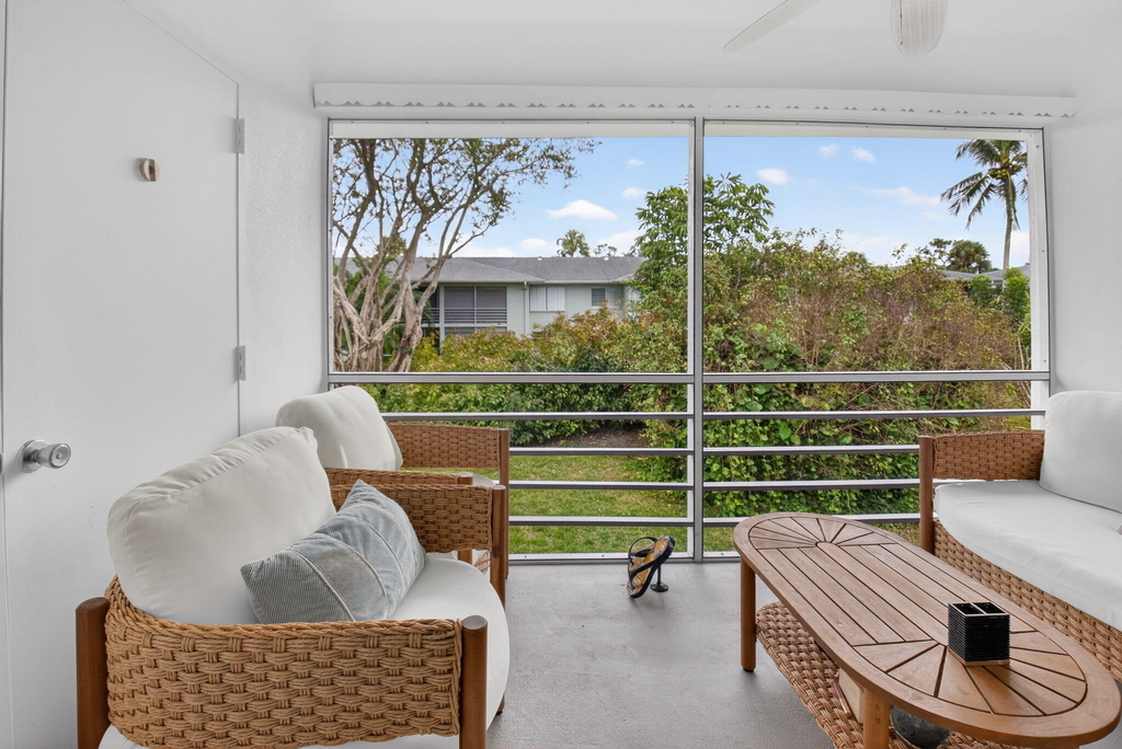 2340 Sw 22nd Avenue - Photo 23
