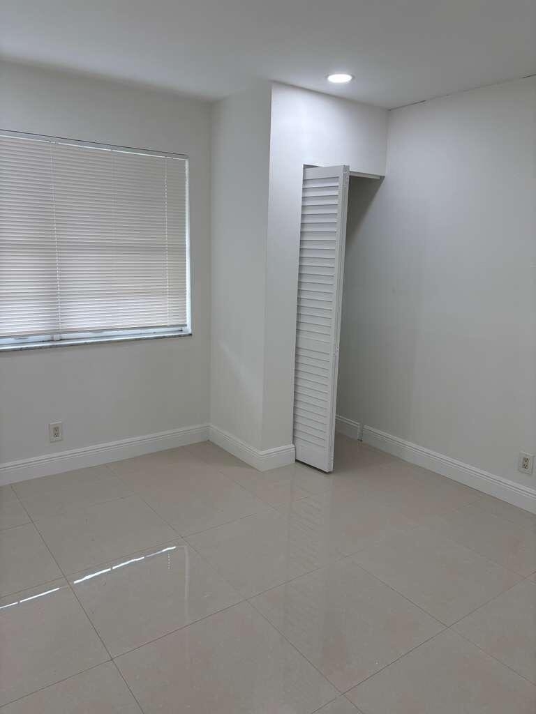 1549 Nw 60th Avenue - Photo 2