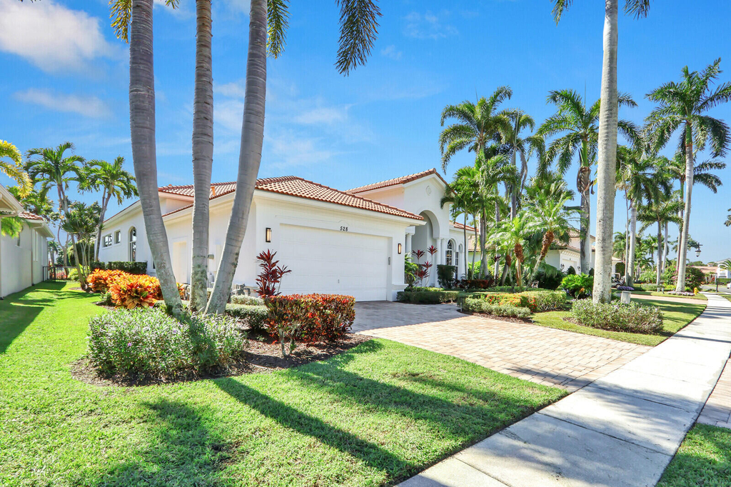 528 Les Jardin Drive - Photo 58