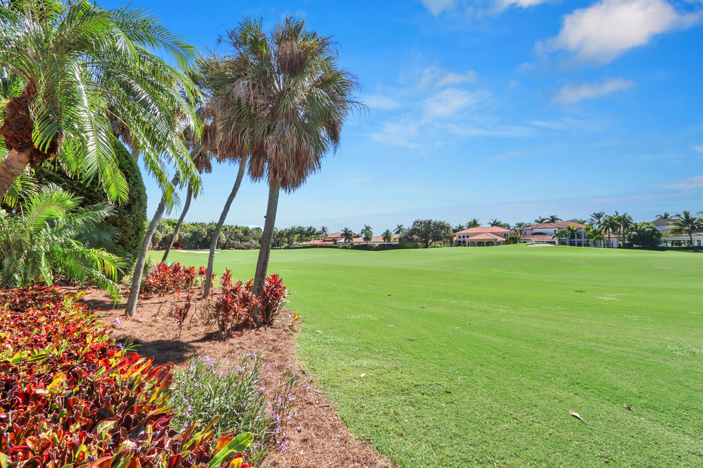528 Les Jardin Drive - Photo 41