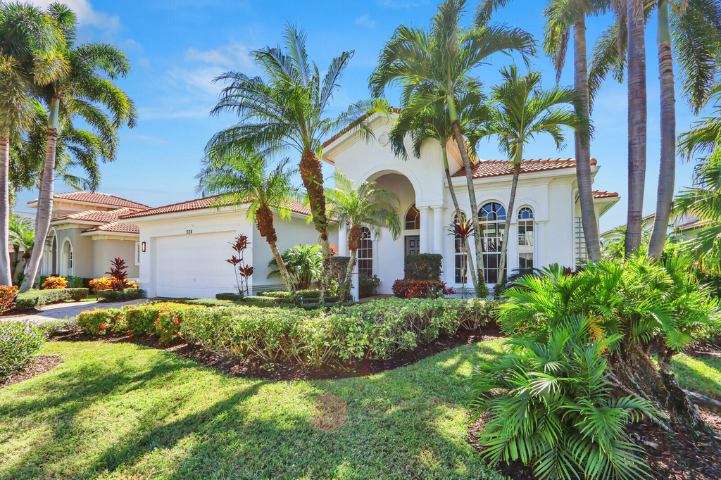 528 Les Jardin Drive - Photo 50