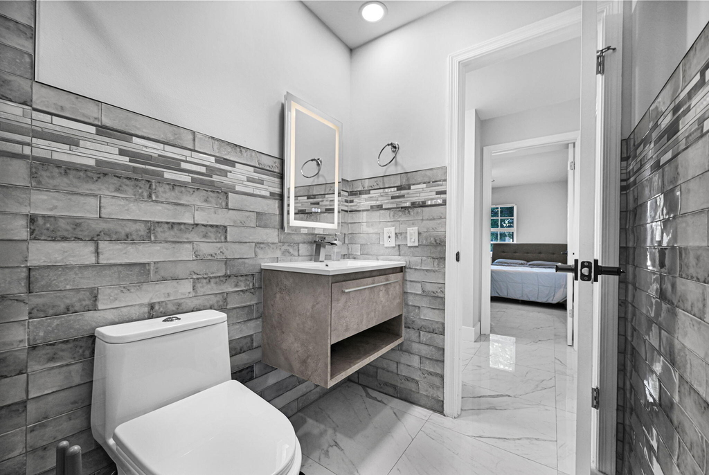 6279 Bay Club Drive - Photo 12