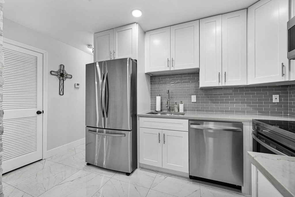 6279 Bay Club Drive - Photo 23
