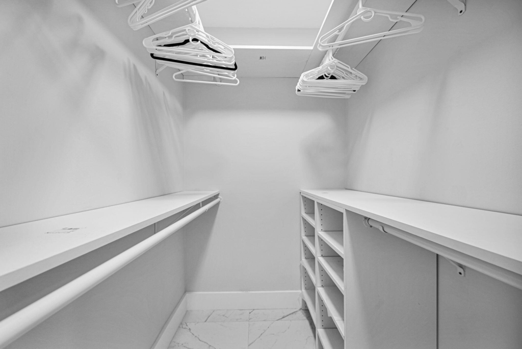 6279 Bay Club Drive - Photo 14