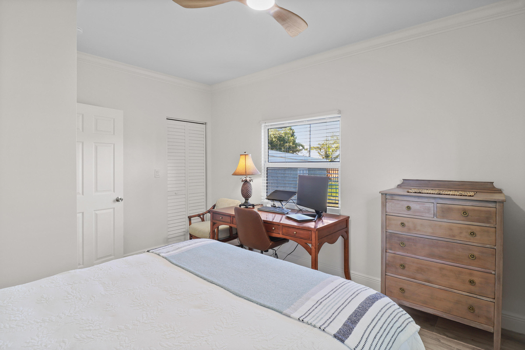 301 Hawthorne Drive - Photo 23