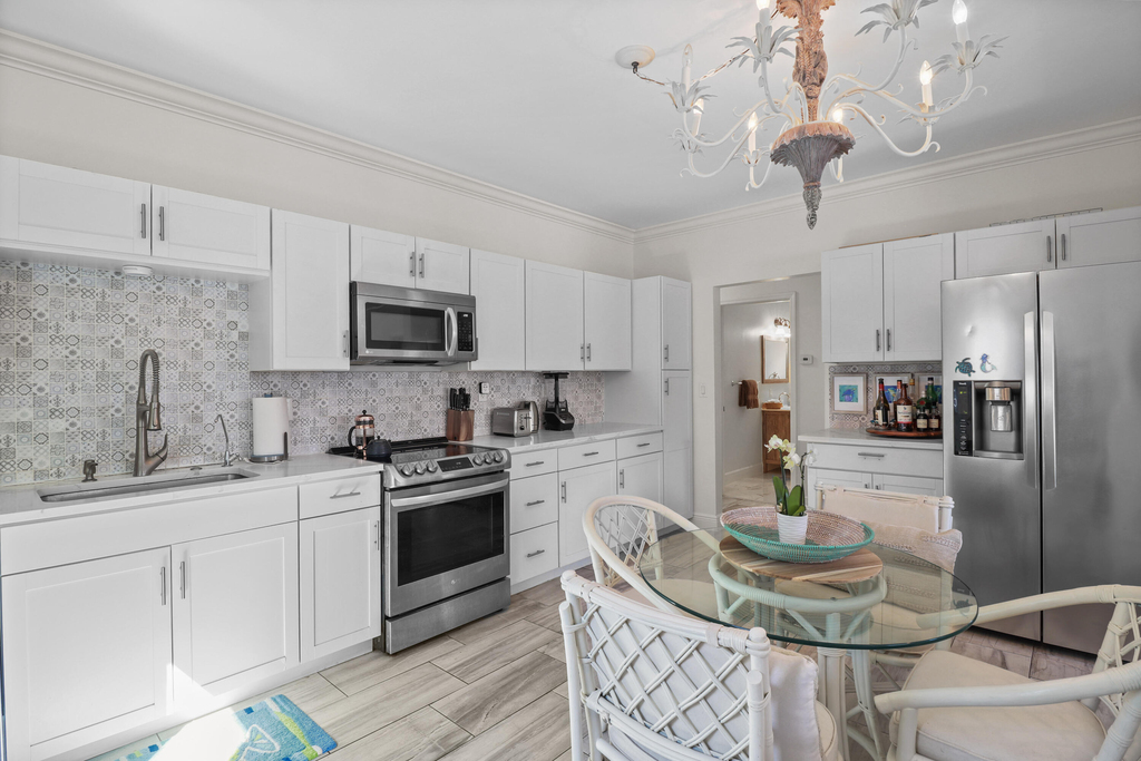 301 Hawthorne Drive - Photo 18