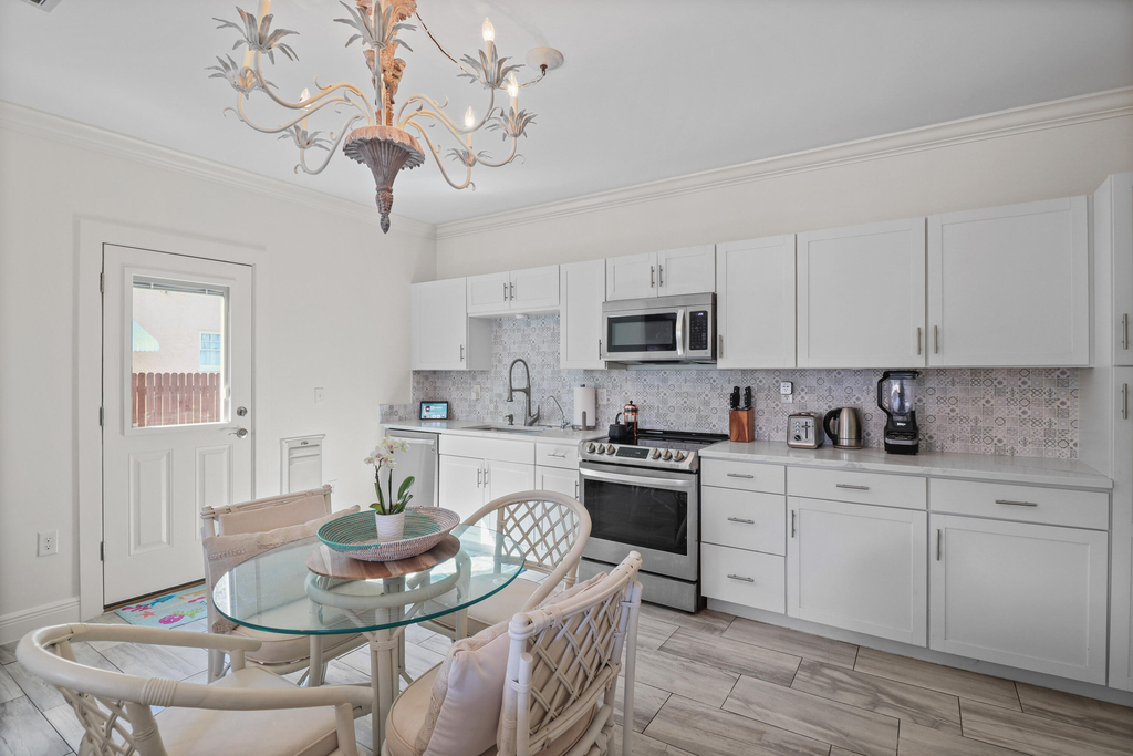 301 Hawthorne Drive - Photo 17