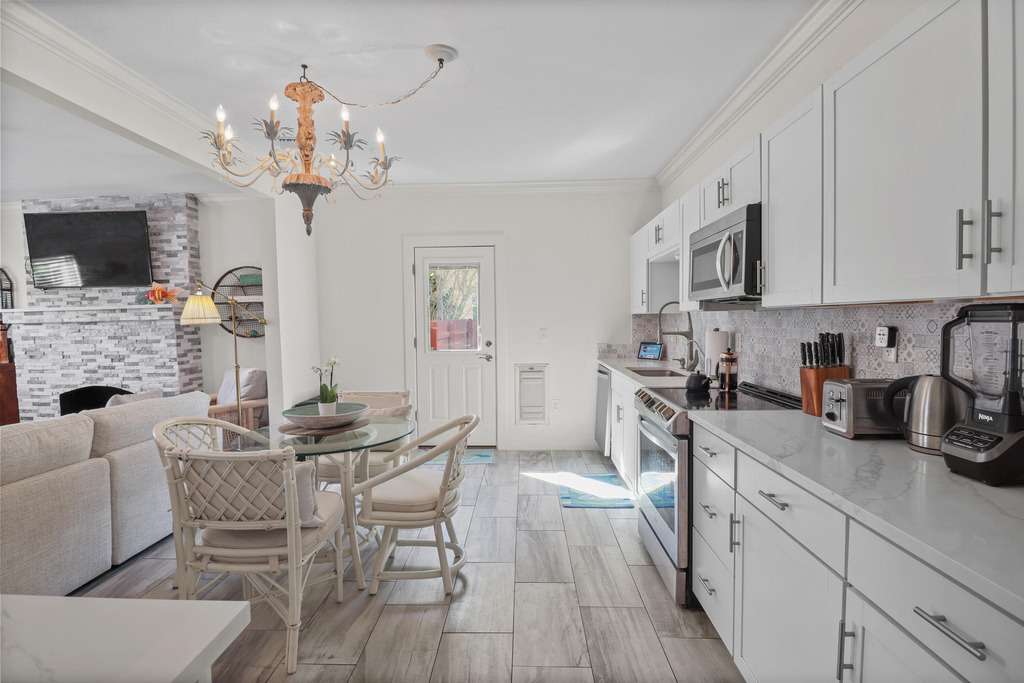 301 Hawthorne Drive - Photo 21