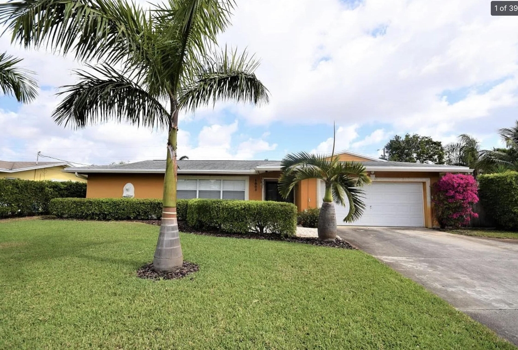 1003 Sw 24th Avenue - Photo 0