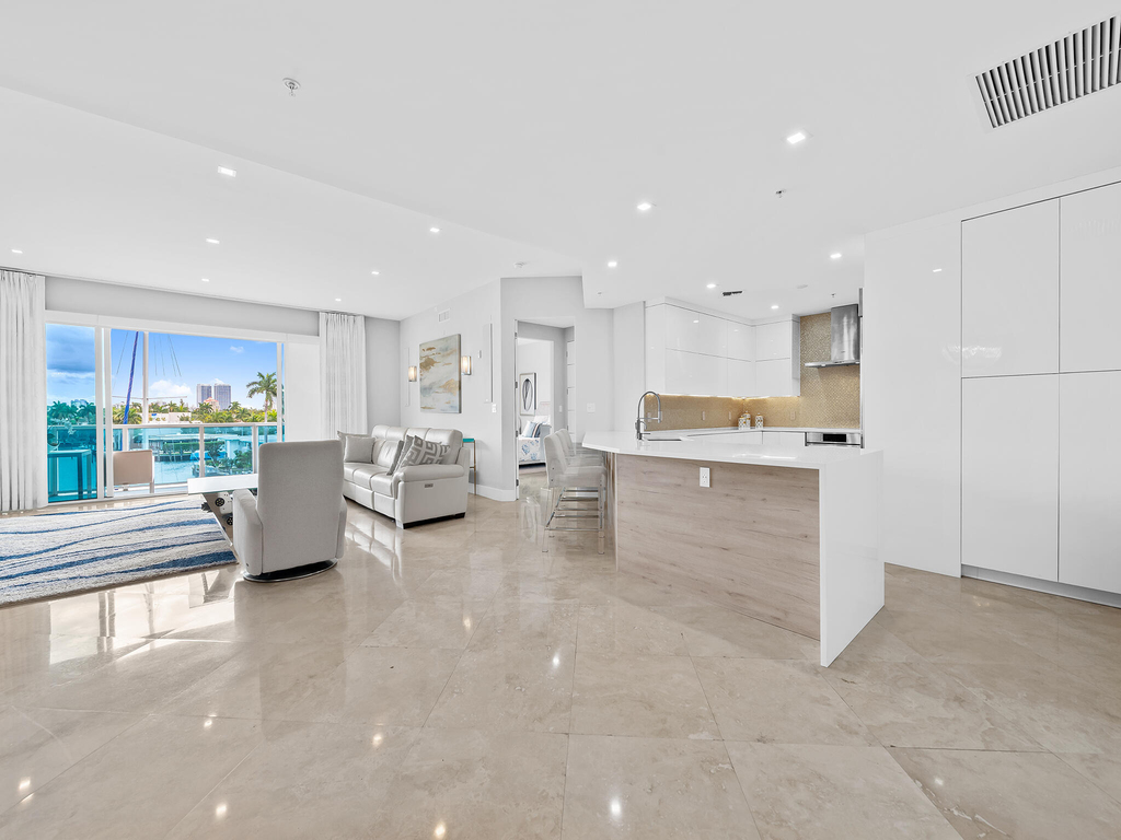 516 Hendricks Isle - Photo 4
