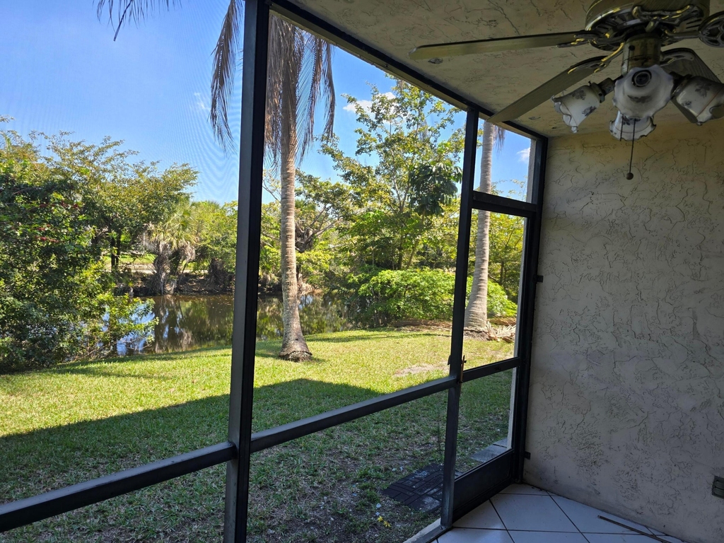 3900 Nw 76th Avenue - Photo 1