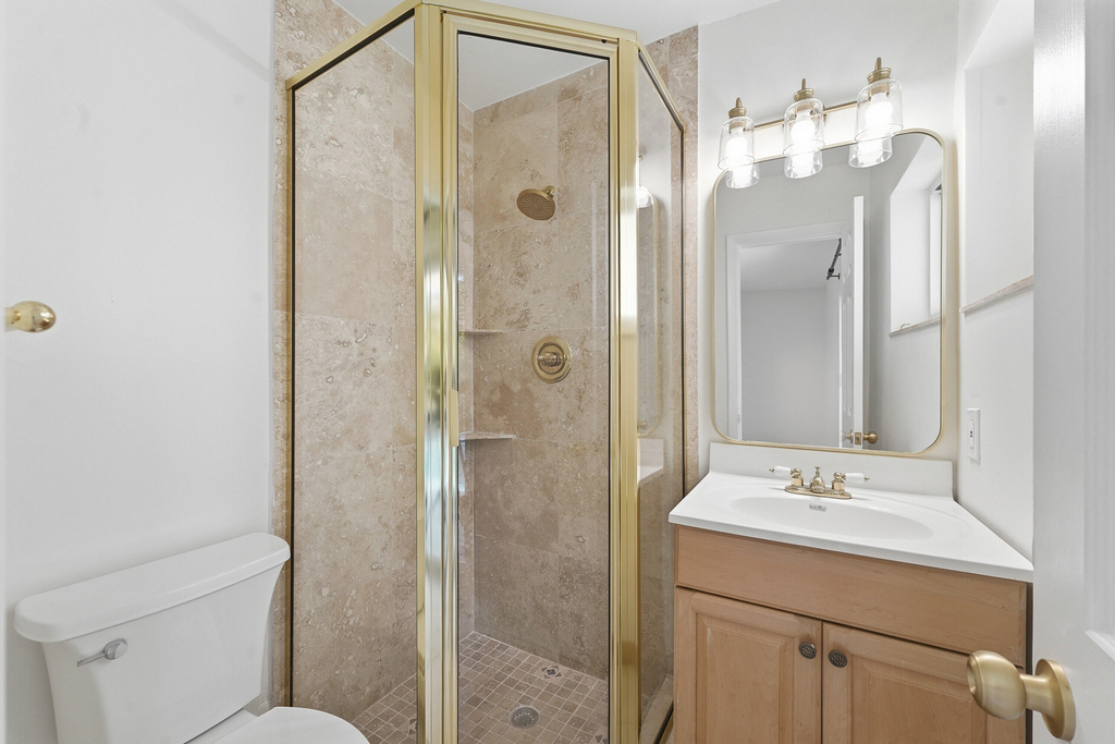 1641 Ne 56th Court - Photo 16