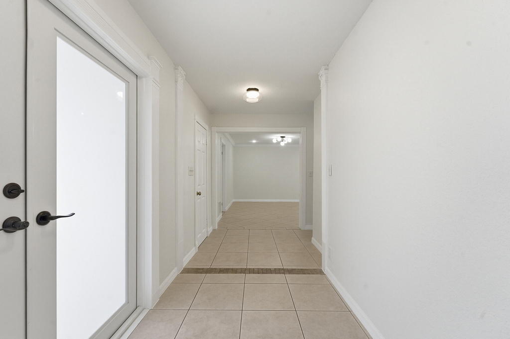 1641 Ne 56th Court - Photo 1
