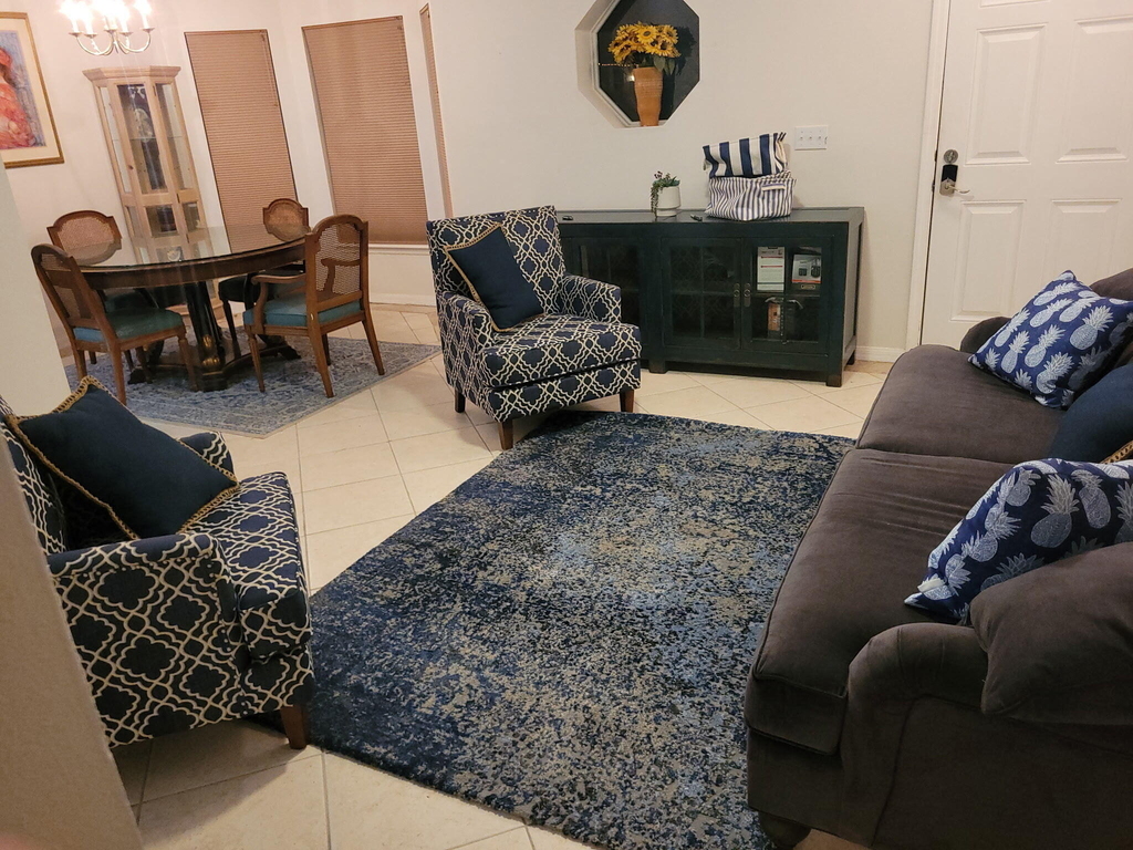 365 Nw Hibiscus Street - Photo 3