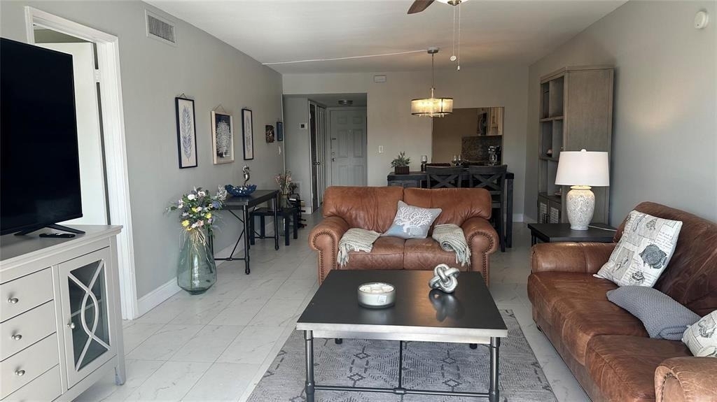 1401 N Riverside Drive - Photo 4