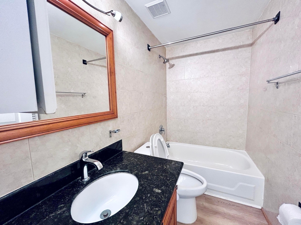 7168 Southgate Boulevard - Photo 7
