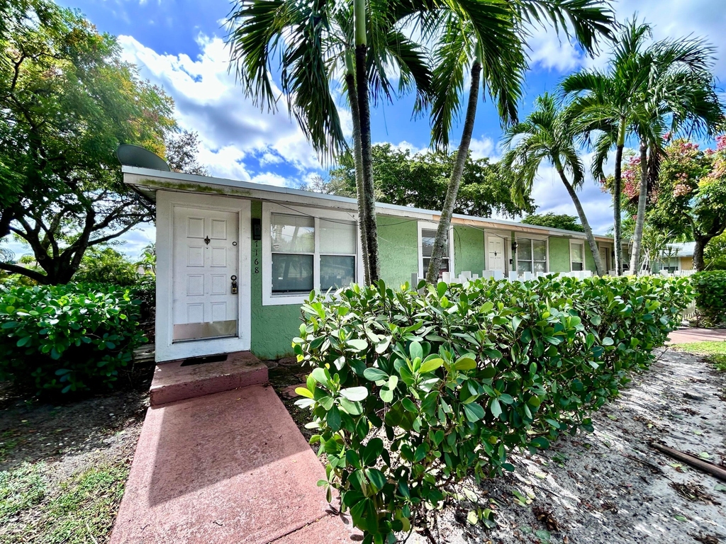 7168 Southgate Boulevard - Photo 1