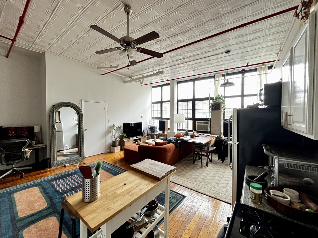 248 Mckibbin Street - Photo 1