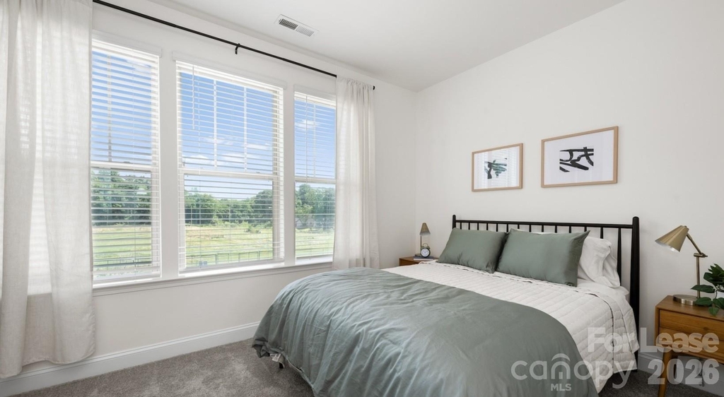 2635 W Trade Street - Photo 15