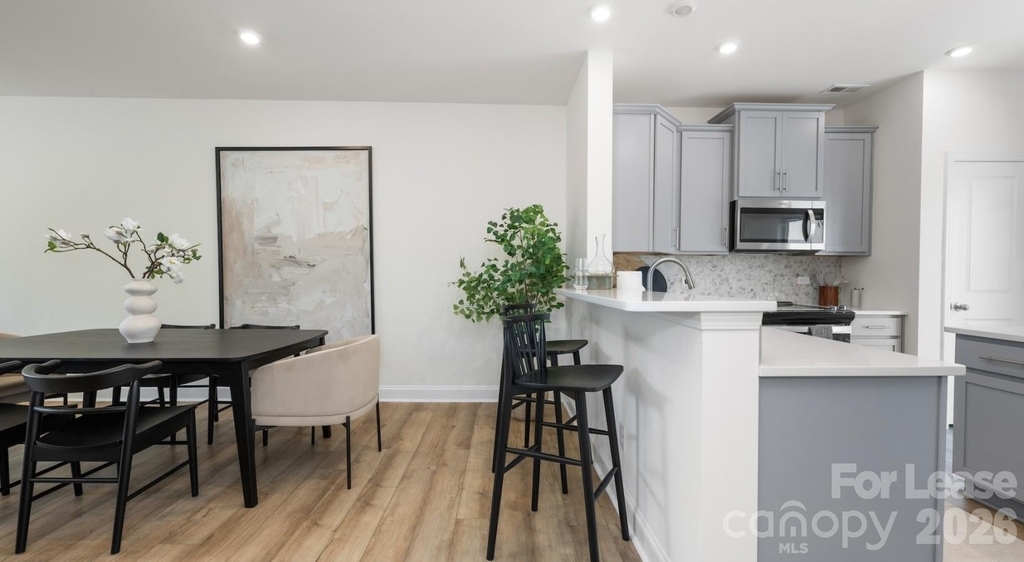 2635 W Trade Street - Photo 4