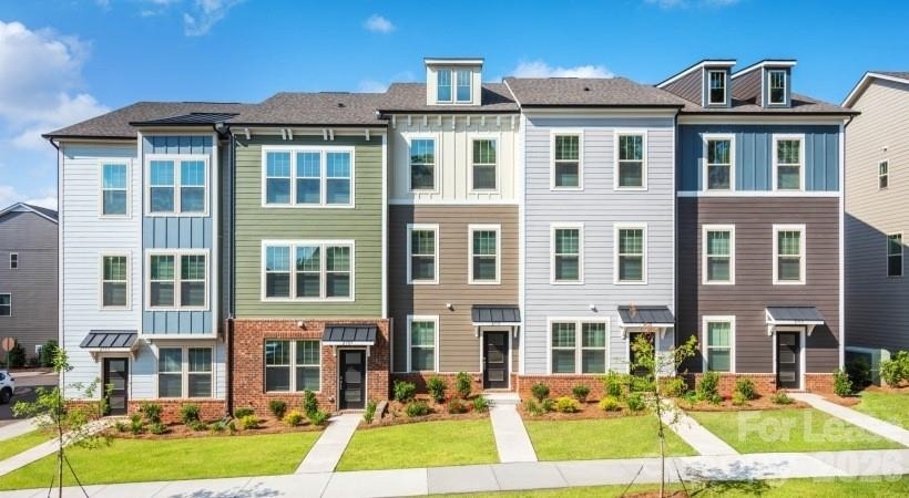 2635 W Trade Street - Photo 0
