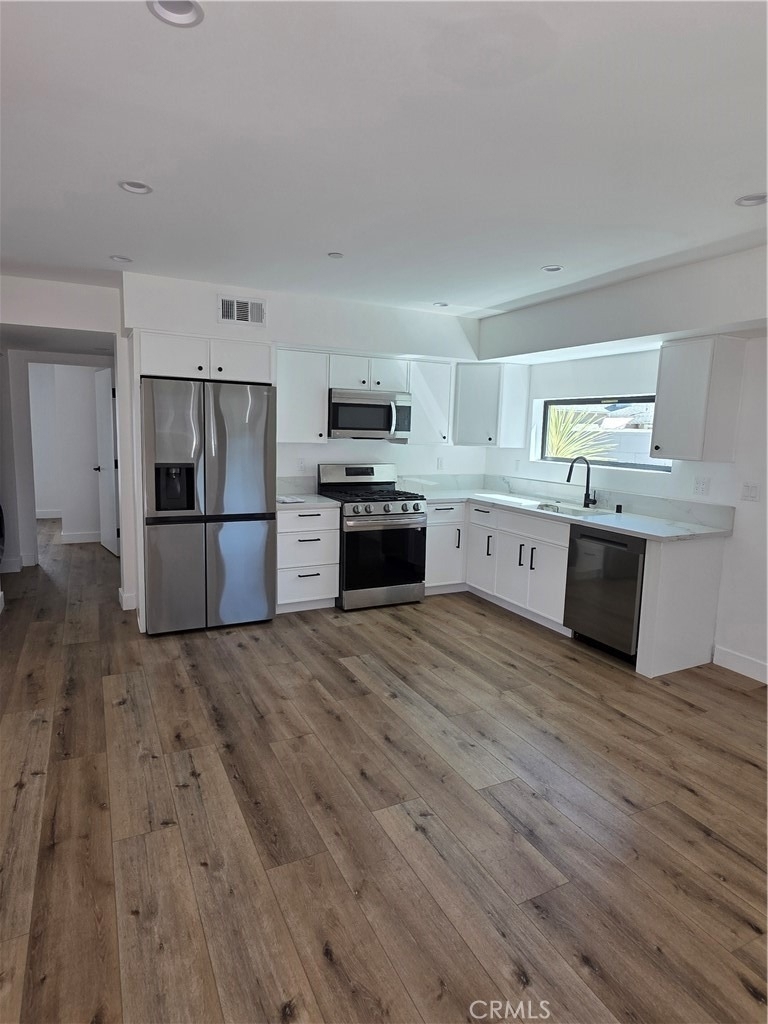 6130 Hazeltine - Photo 2