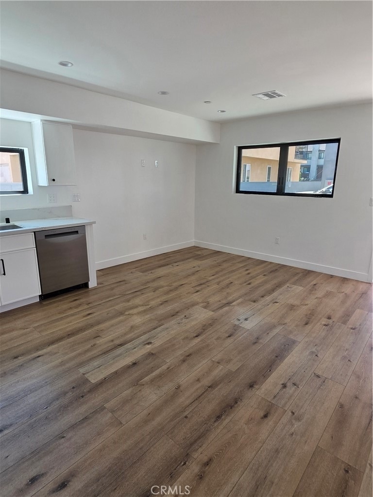 6130 Hazeltine - Photo 3