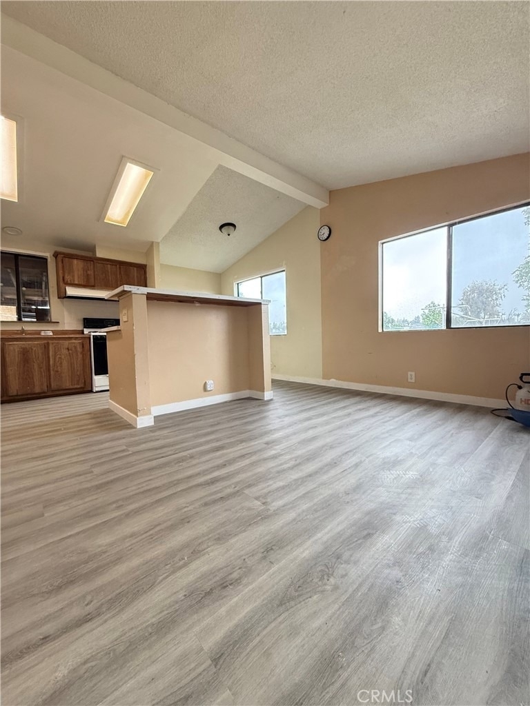 2040 Parkridge - Photo 2
