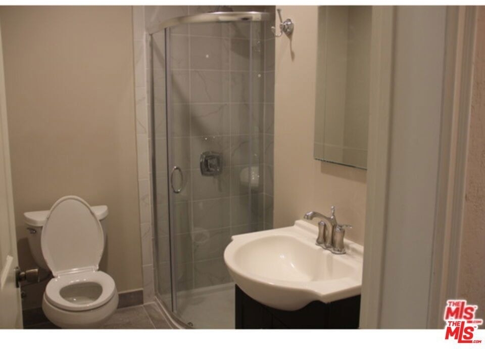 1120 S Plymouth Boulevard - Photo 8