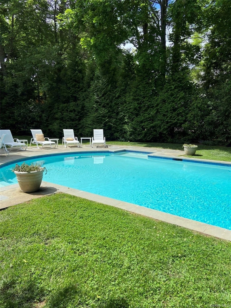 669 Hill Street - Photo 1