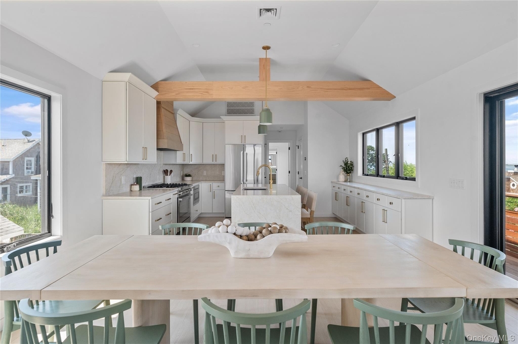 319 Wilmot Road - Photo 8