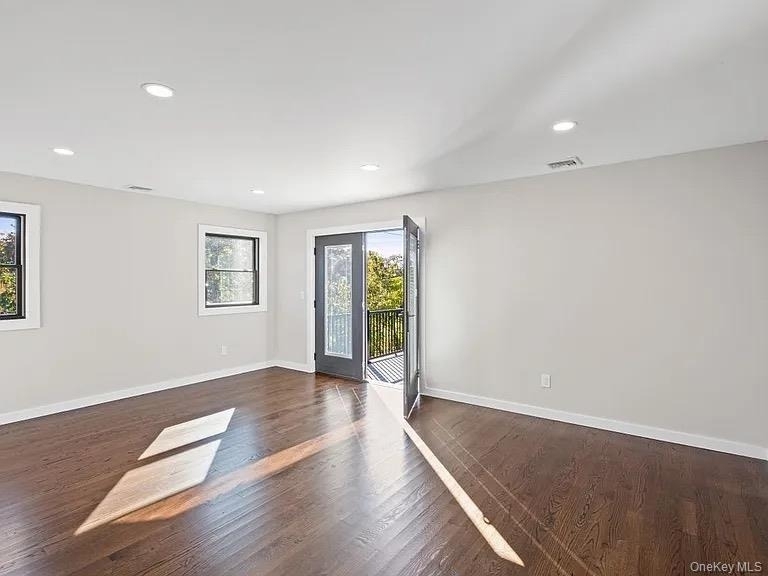 42 Lamport Avenue - Photo 1