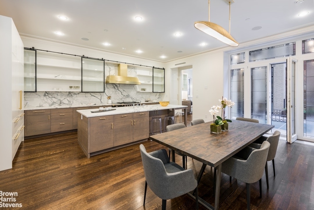 15 W 68th Street - Photo 5