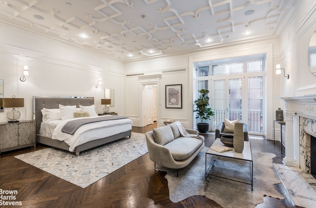 15 W 68th Street - Photo 4