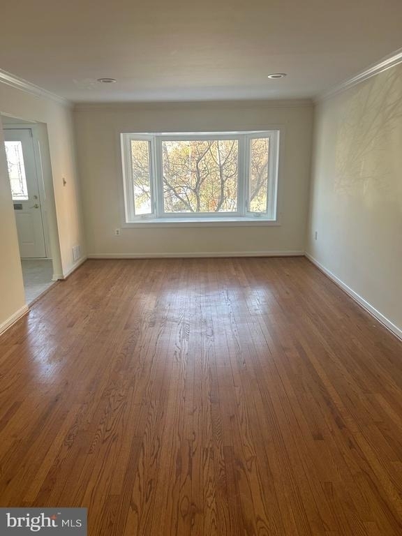 3301 Spring Lane - Photo 2