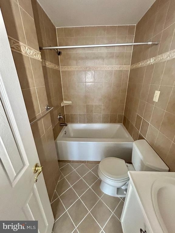 3301 Spring Lane - Photo 9