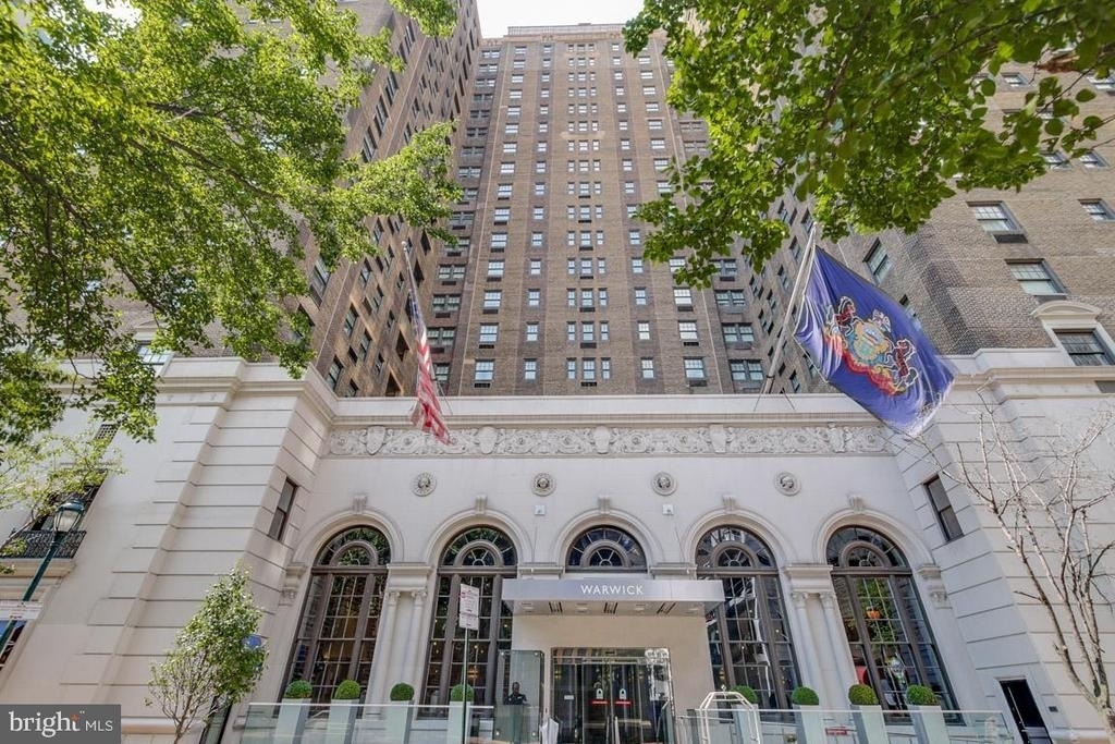 1701 Locust Street - Photo 18