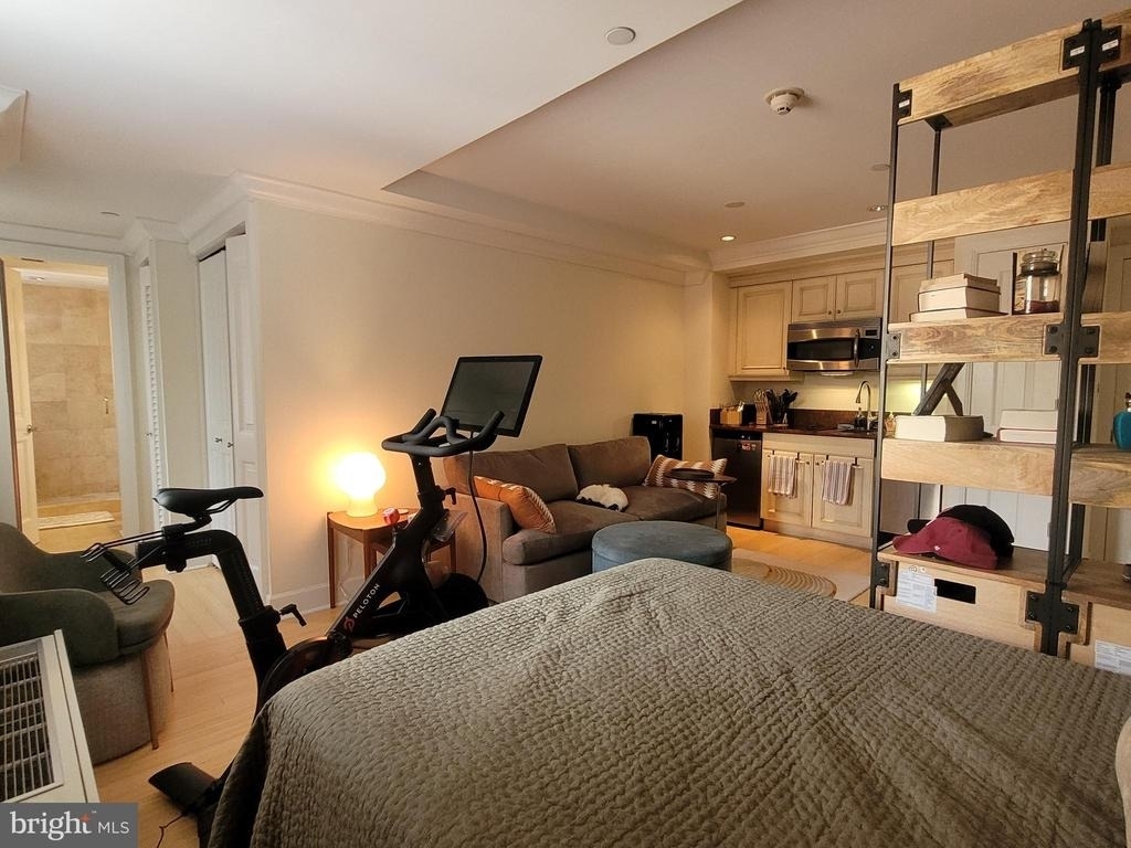 1701 Locust Street - Photo 4