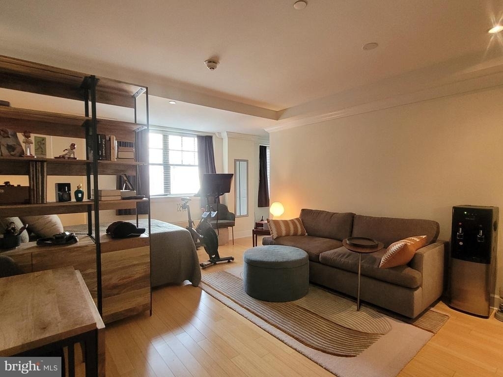 1701 Locust Street - Photo 3