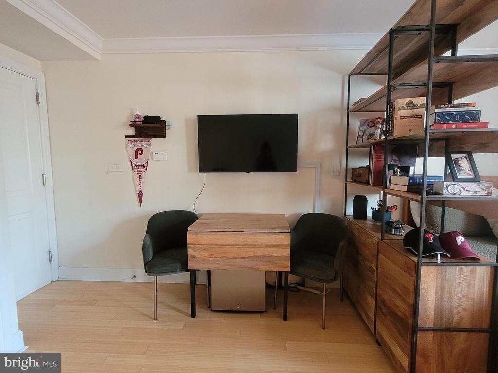 1701 Locust Street - Photo 2