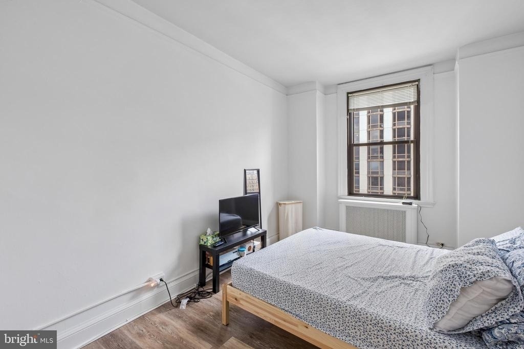 2031 Locust Street - Photo 12