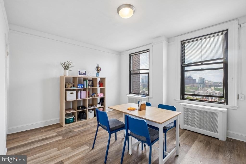 2031 Locust Street - Photo 6